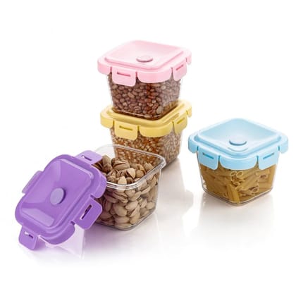 Plastic Food Storage Containers with Lid (4 Pcs Set / 500 ML) Plastic Food Storage Containers with Lid (4 Pcs Set / 500 ML)