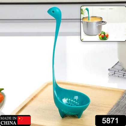 Multifunctional Colander Spoon: Soup Strainer, Long Handle, Kitchen Tool Multifunctional Colander Spoon: Soup Strainer, Long Handle, Kitchen Tool