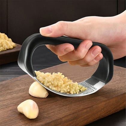 Stainless Steel Garlic Presser  / Crusher (Multicolor)