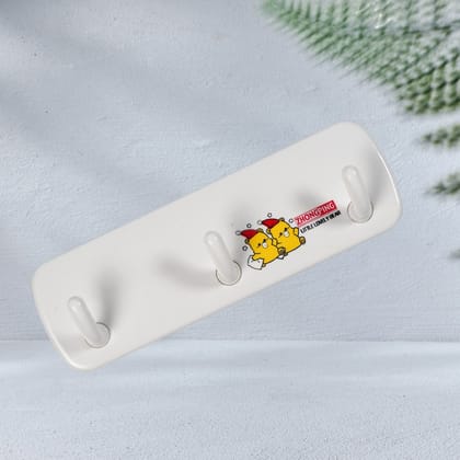 3 Pin Plastic Cloth hanger, Wall Door Hooks Rail for Hanging Clothes. 3 Pin Plastic Cloth hanger, Wall Door Hooks Rail for Hanging Clothes.