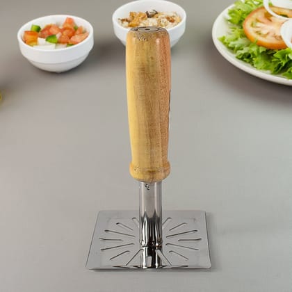 Kitchen Tools Wooden Handle Square Stainless Steel Potato Masher (1 Pc)